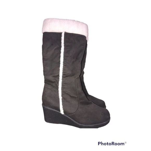 GAP Charcoal Faux Suede And Fur Wedge Boots Women’s Size 9 - Picture 3 of 14